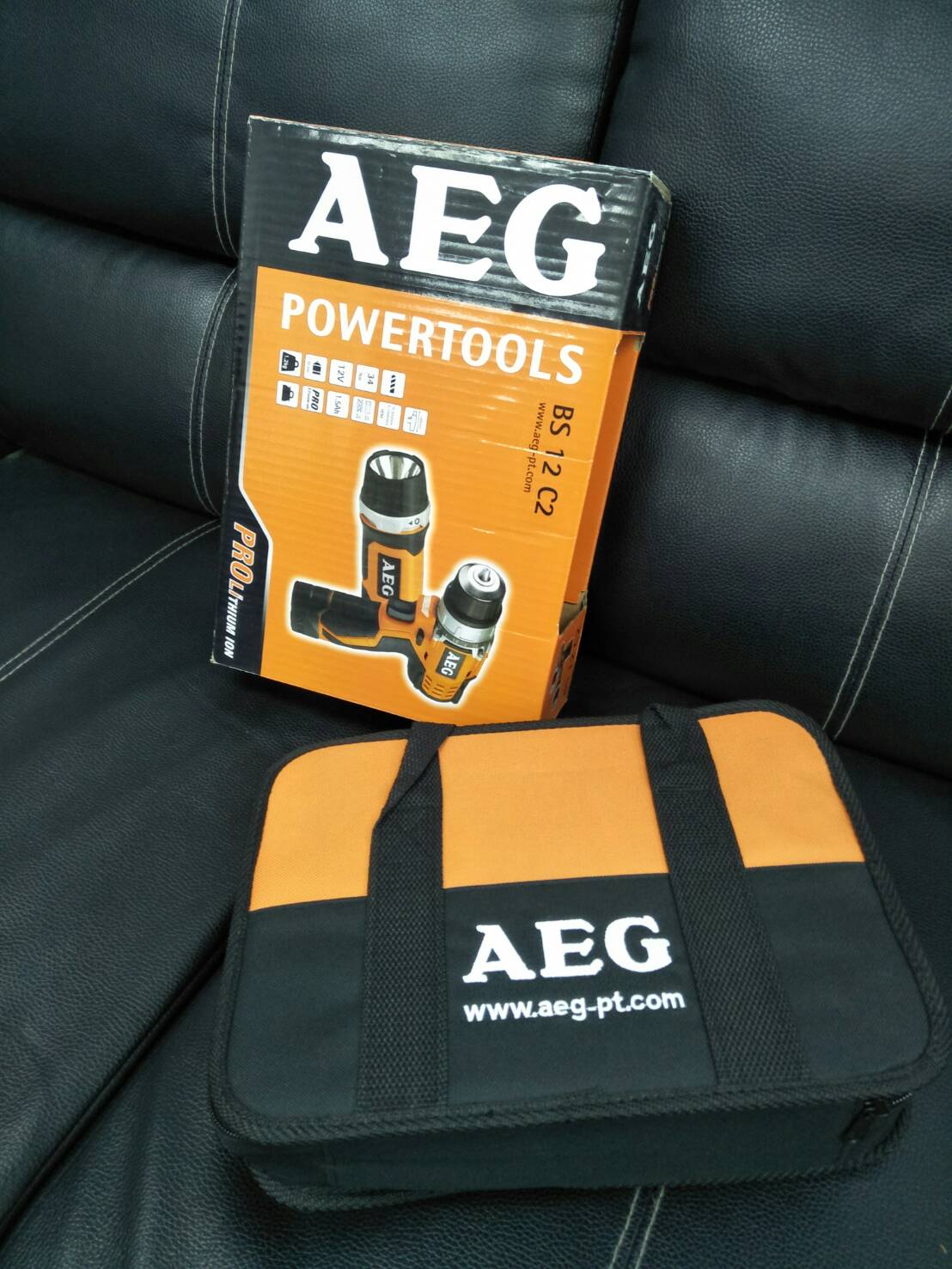 สว่านไร้สาย AEG (12v Li-Ion Compact Drill Driver) รุ่น BS 12 C2 Li สว่านไร้สาย AEG (12v Li-Ion Compact Drill Driver) รุ่น BS 12 C2 Li