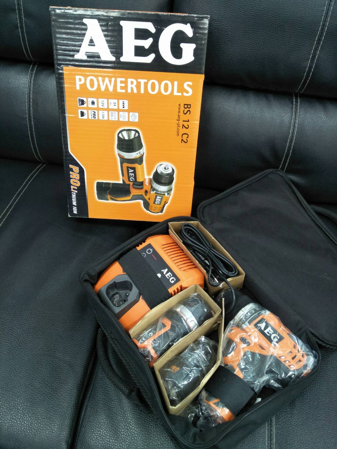 สว่านไร้สาย AEG (12v Li-Ion Compact Drill Driver) รุ่น BS 12 C2 Li สว่านไร้สาย AEG (12v Li-Ion Compact Drill Driver) รุ่น BS 12 C2 Li